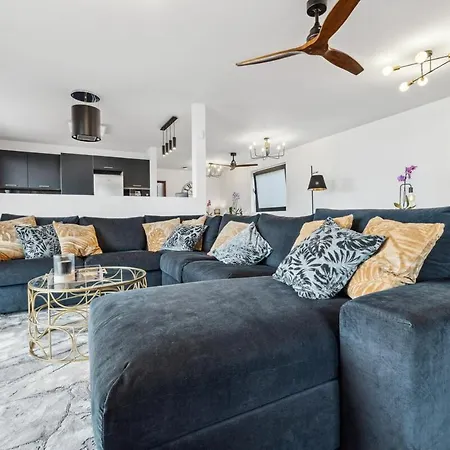 Apartment Casa Afonso Bay Views & Outdoor Living