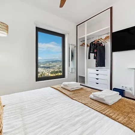 Apartment Casa Afonso Bay Views & Outdoor Living