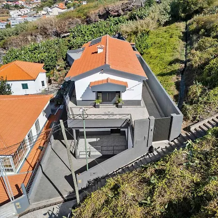 Casa Afonso Bay Views & Outdoor Living * Funchal (Madeira)