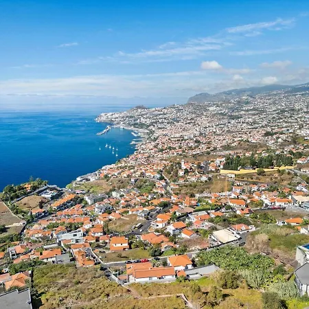 Casa Afonso Bay Views & Outdoor Living Funchal (Madeira)